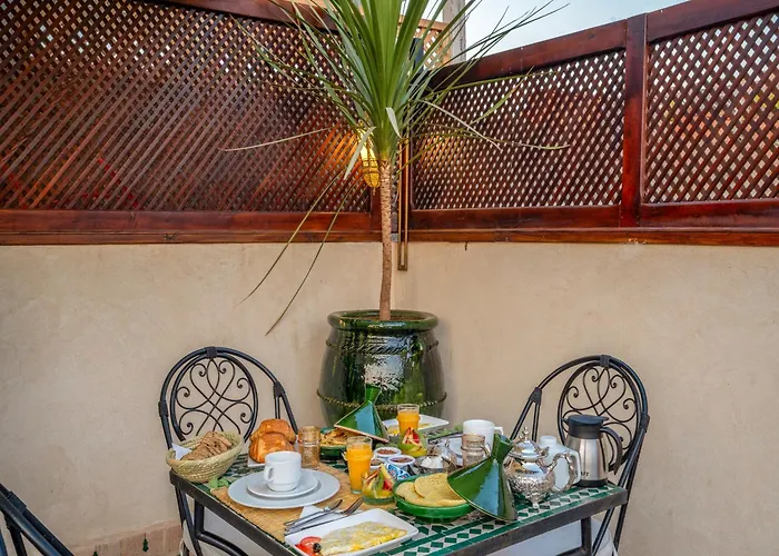 Riad Dar Al-Famila & Spa